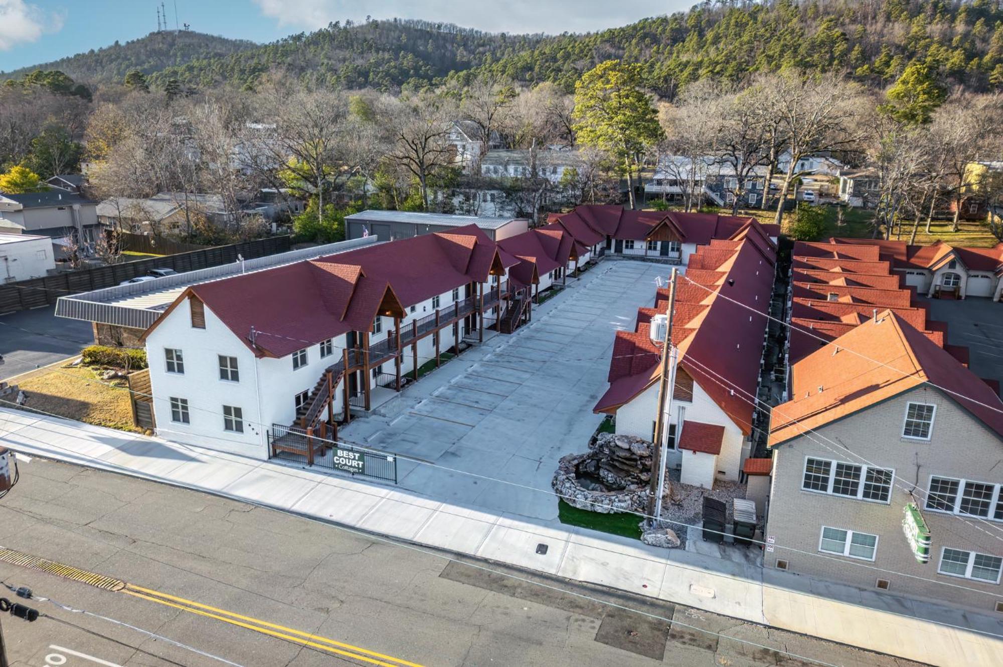 Best Court Hot Springs Exterior photo